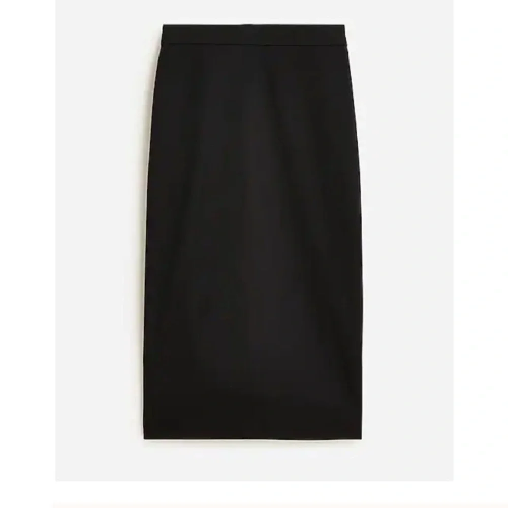 New w Tag: J Crew No 3 Pencil Skirt in Black. Size 12